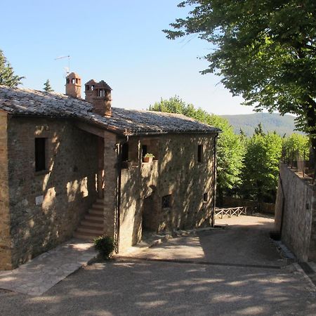 Borgo Di Camporsevoli Villa Buitenkant foto