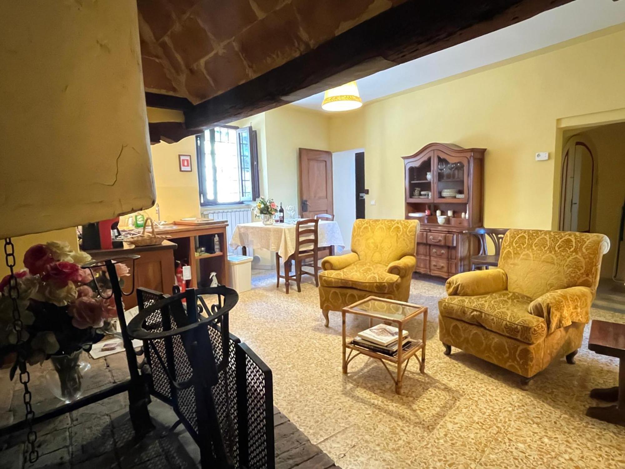 Borgo Di Camporsevoli Villa Buitenkant foto