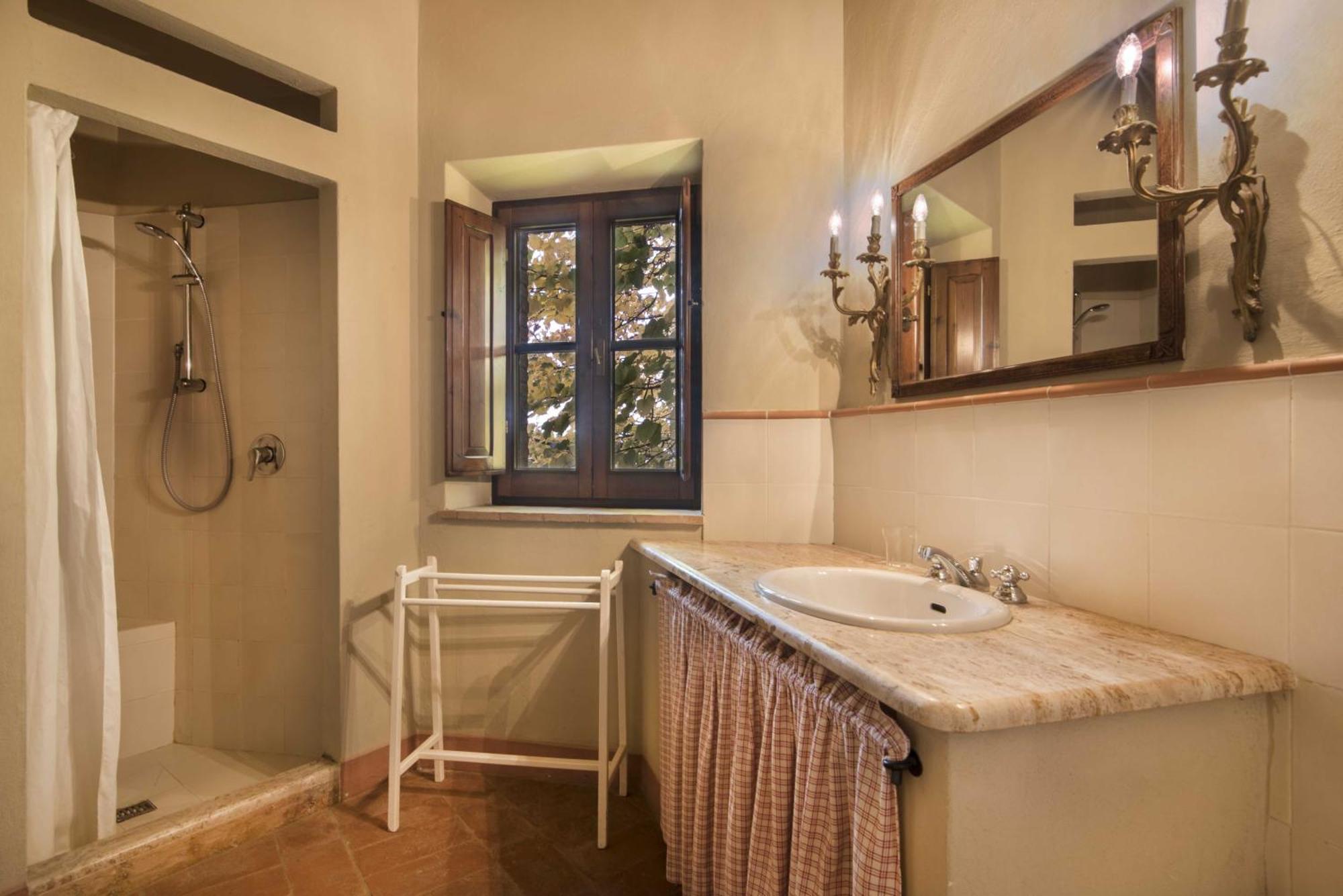 Borgo Di Camporsevoli Villa Buitenkant foto