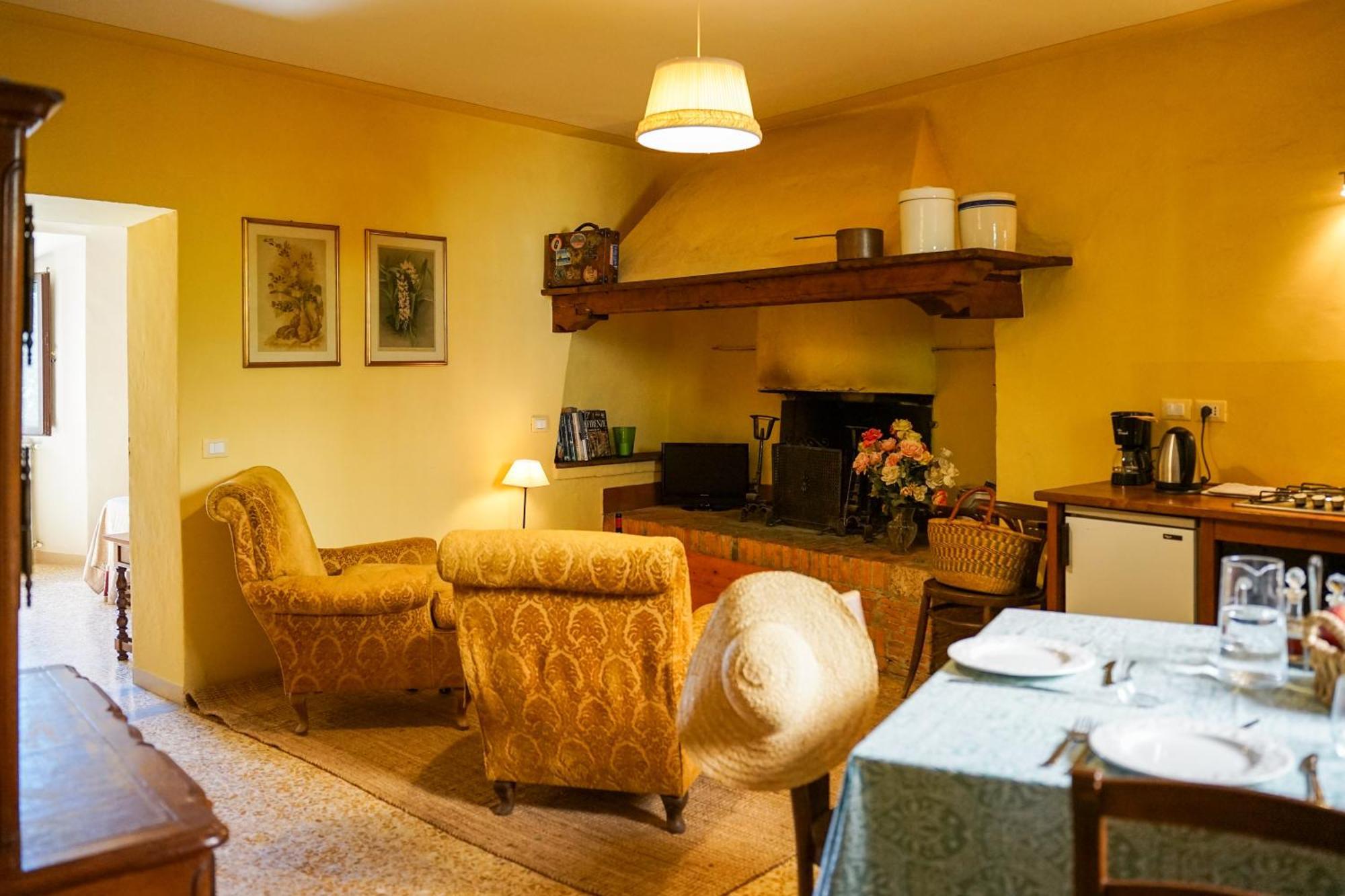 Borgo Di Camporsevoli Villa Buitenkant foto